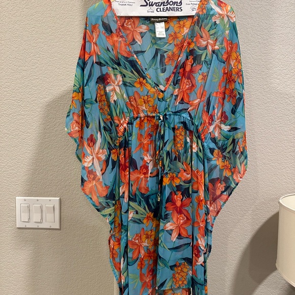 Tommy Bahama Tropical Paradise V-Neck Swim Coverup in Turquoise and Coral - Picture 2 of 5